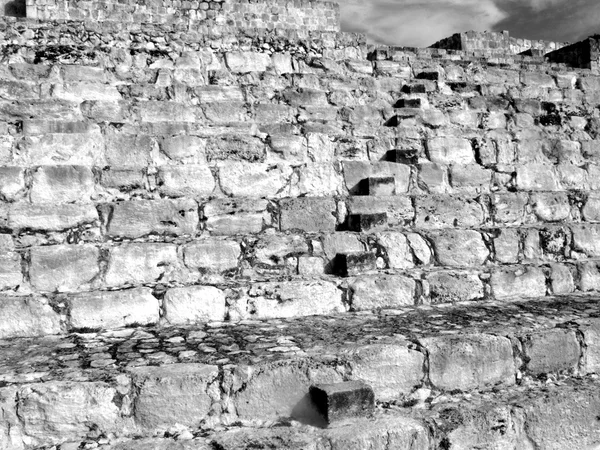 Mayan ruins of Edzna — Stock Photo, Image