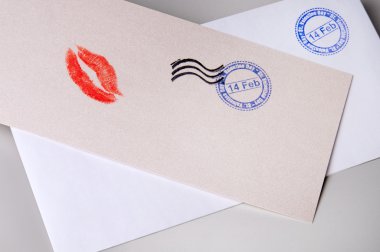 Sevgililer günü - boş zarf konulu kompozisyon