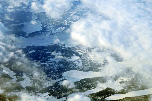 Uitzicht op de bergen van vliegtuig — Stockfoto