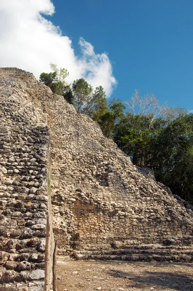 Antigua pirámide maya — Foto de Stock