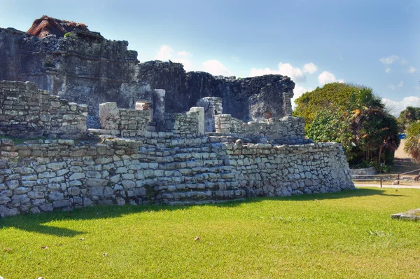 Mayan pyramids — Stockfoto