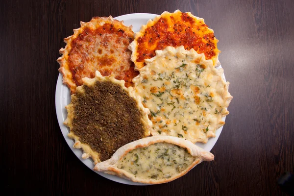oryantal pizza tabağı