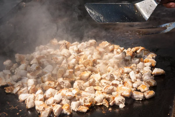 Cocinar pollo picado — Foto de Stock