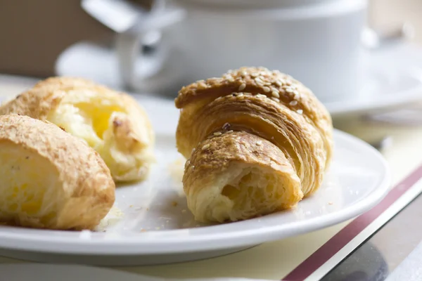 Croissant breakfast — Stock Photo, Image