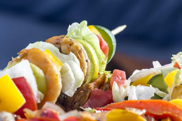 Shrimp kebabs — Stock Photo, Image