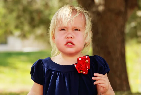 Kleine meisje huilen — Stockfoto