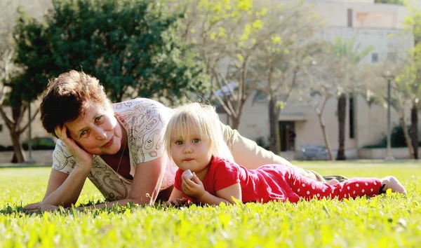 Grandmother and granddaughter — Stock Photo, Image