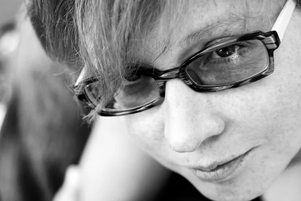 Close up portrait of attractive redheaded woman. Focus on the eye — Stock Photo, Image