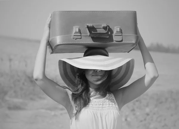 Woman with suitcase — Stock Photo, Image