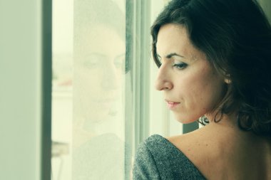 güzel 35 yaşında bir kadın portresi
