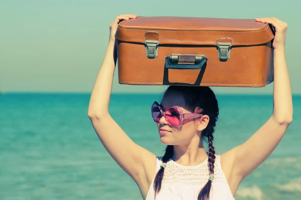 Woman with suitcase — Stock Photo, Image