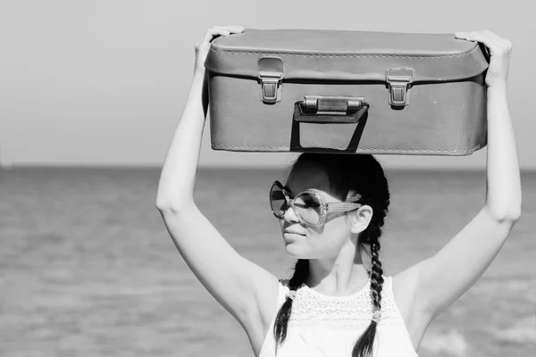 Woman with suitcase — Stock Photo, Image