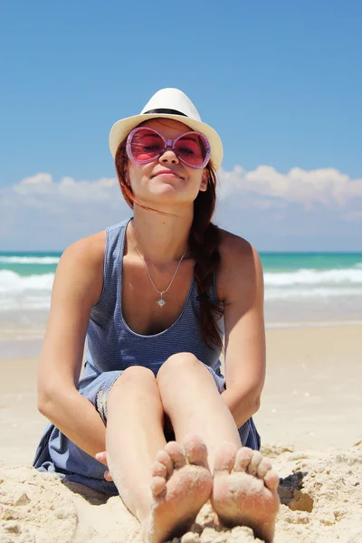 해변에서 여자 — 스톡 사진