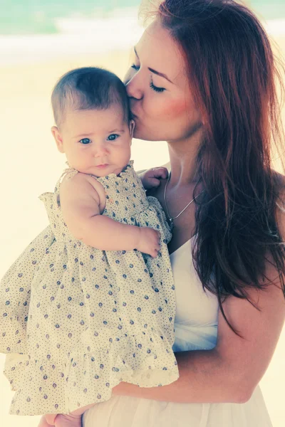 Mother and her baby — Stock Photo, Image