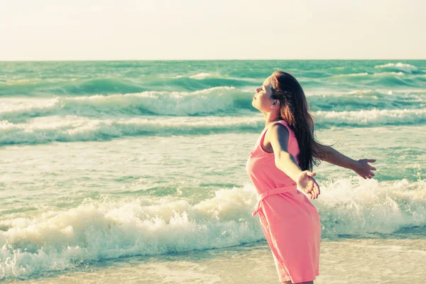 Happy woman outdoors — Stock Photo, Image