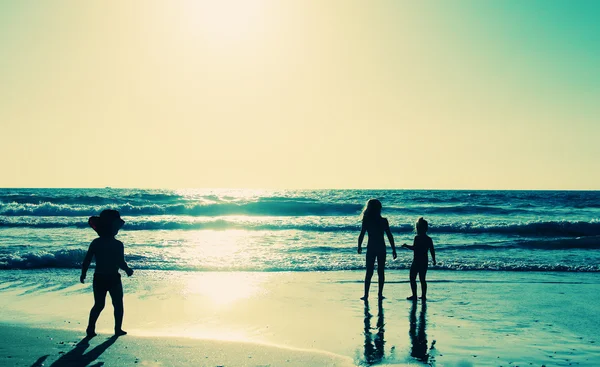 Kids on the beach — Stock Photo, Image