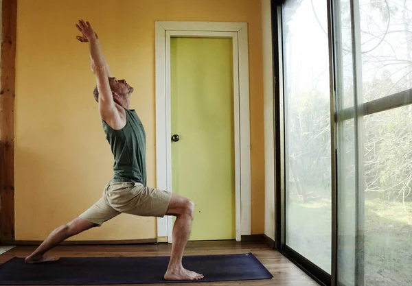 Yoga Lesson Man Practices Yoga Home — Stockfoto