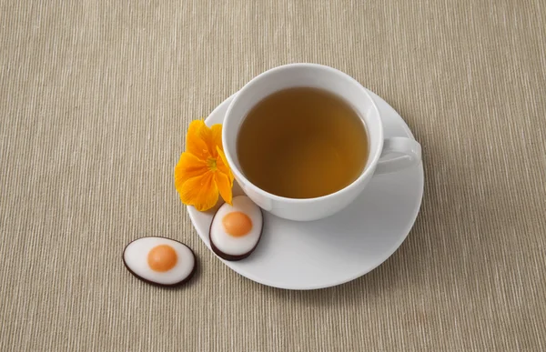 Easter tea with candies — Stock Photo, Image