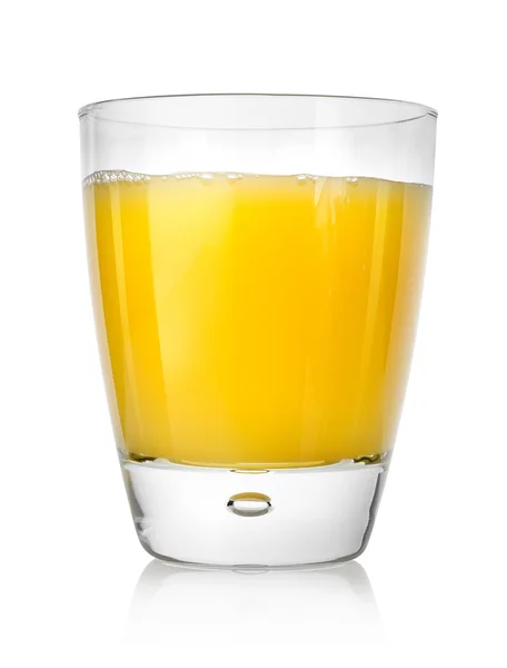 Saftiger Orangensaft — Stockfoto