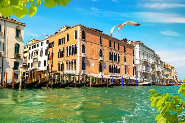 Venedig och gamla hus — Stockfoto