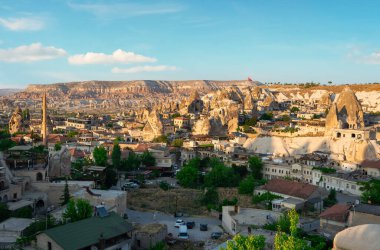 Kapadokya şehrinin günbatımı görünümü