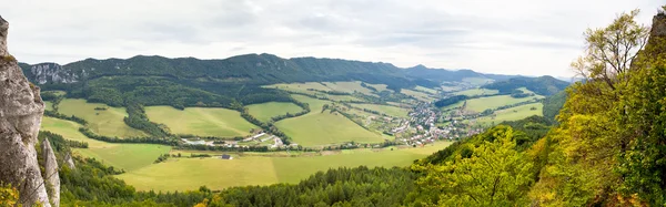 Grünes Tal-Panorama — Stockfoto