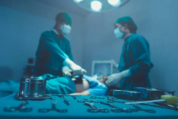 Lors Une Opération Médicale Intérieur Salle Opération Médecin Une Infirmière — Photo