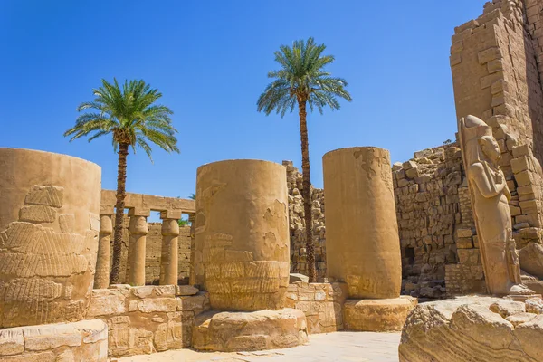 Oude ruïnes van Karnak tempel in Egypte — Stockfoto