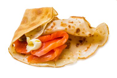 Pancakes füme somon ve shrovetide üzerine tereyağı ile