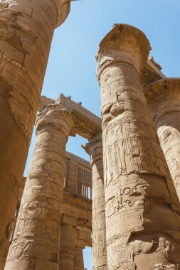 Mısır 'daki Karnak tapınağının antik kalıntıları