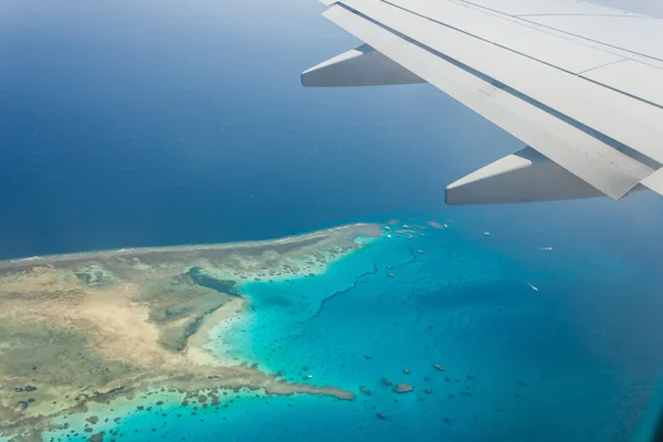 Blick aus einem Flugzeugfenster — Stockfoto