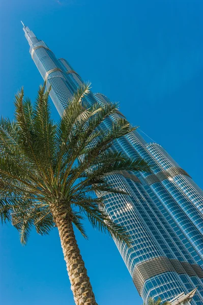 High rise buildings and streets in Dubai, UAE — Stock Photo, Image