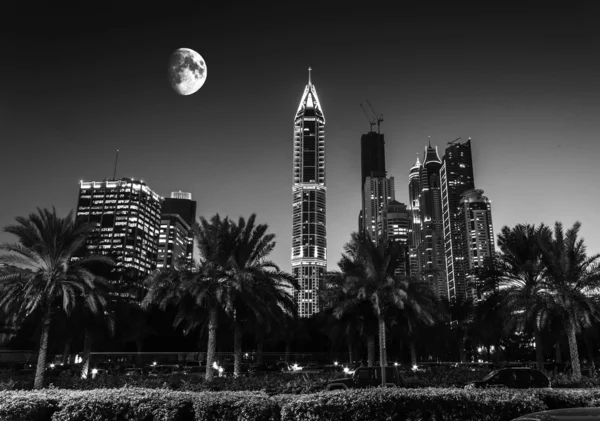 Vida nocturna en Dubai. EAU. 18 de noviembre de 2012 — Foto de Stock