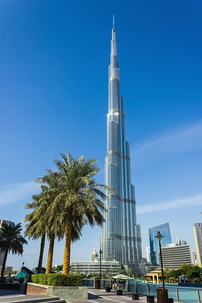 High rise buildings and streets in Dubai, UAE — Stock Photo, Image