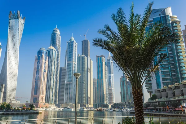 High rise buildings and streets in Dubai, UAE — Stock Photo, Image