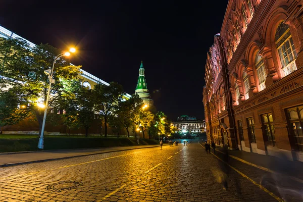 Nachtaufnahme von Moskau in der Nähe des Kreml — Stockfoto