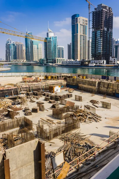 Bau von Wolkenkratzern in Dubai — Stockfoto