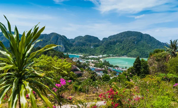 Belle vue sur l'île de Phi Phi — Photo