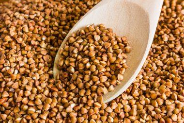 tahta kaşıkla buğday