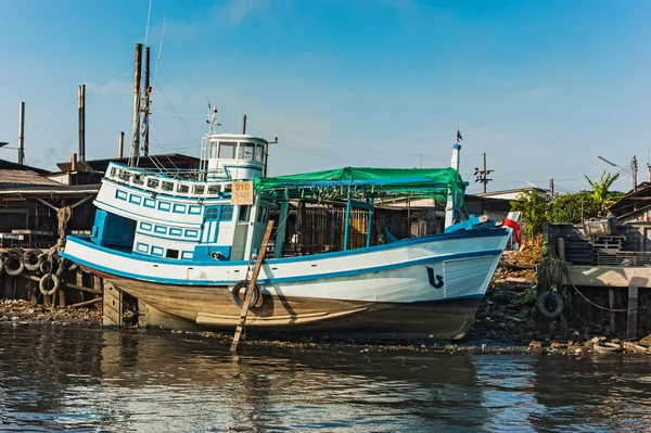 タイの海でボート — ストック写真