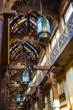 Cadde ile Dubai piyasada bir fener