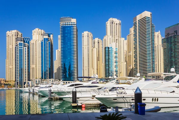 Yacht Club in Dubai Marina. UAE. November 16, 2012 — Stock Photo, Image