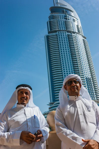 Výškové budovy a ulice v Dubaji, Spojené arabské emiráty — Stock fotografie
