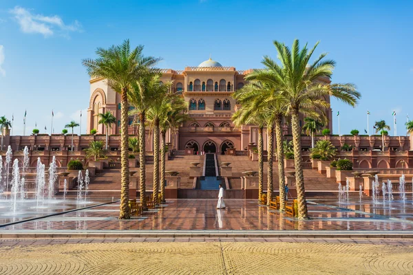 酋长国宫殿酒店在 abu dhab — 图库照片
