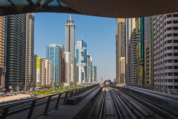 Dubai Metro as the world 's longest fully automated metro network — стоковое фото