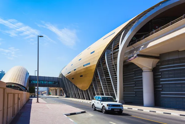 Dubai Metro as world's longest fully automated metro network — Stock Photo, Image