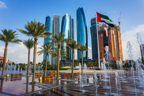 Skyscrapers in Abu Dhabi, UAE — Stock Photo, Image