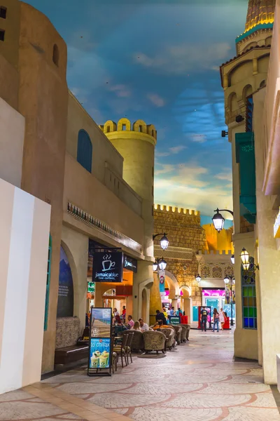 Battuta mall je nejkrásnější supermarket v Dubaji — Stock fotografie