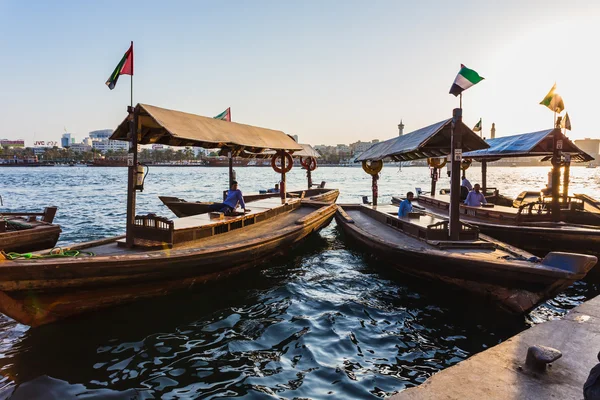 Boats on the Bay Creek in Dubai, UAE — Stock Photo, Image