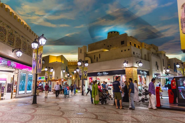 Battuta Mall es el supermercado más hermoso de Dubai — Foto de Stock